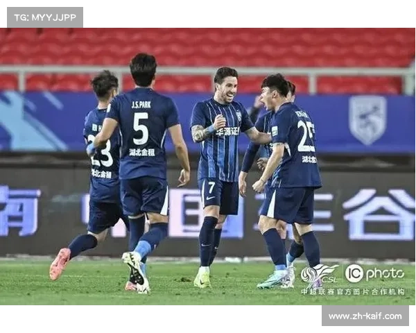 武汉三镇1-5惨败山东泰山，主场遭遇沉重打击